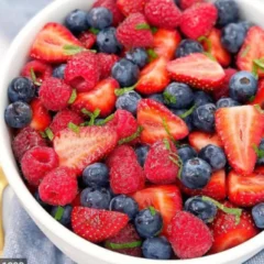 Opciones de tazones de açai de Bk Berry Blast con frutas verdes